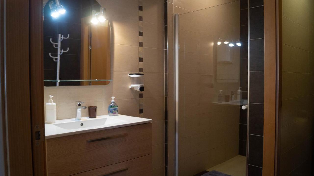 Zaragoza Y Sus 2 Catedrales Apartment ภายนอก รูปภาพ